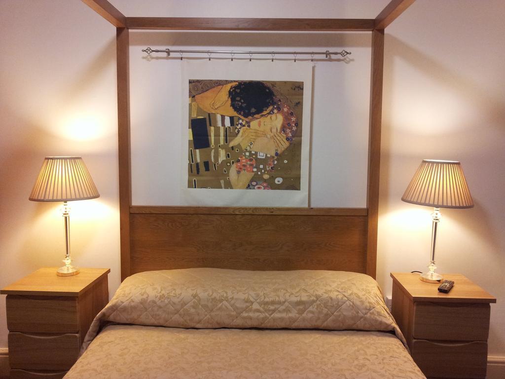 Tintagel Arms Bed And Breakfast Esterno foto